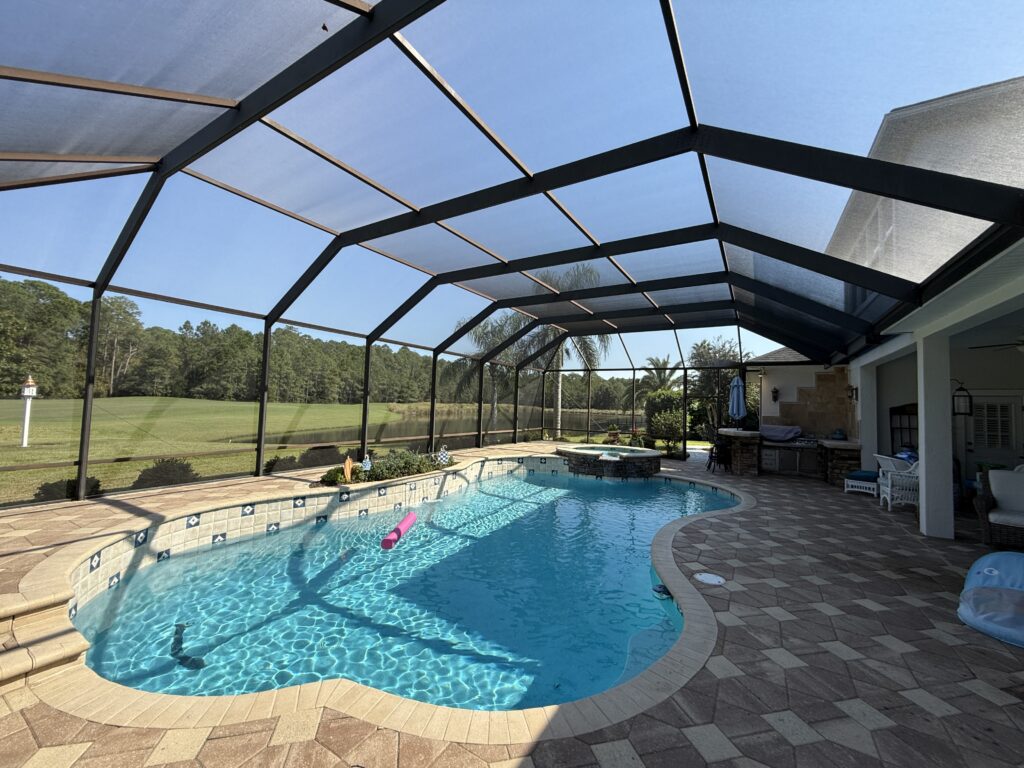 How Long Do Pool Screens Last in Florida?